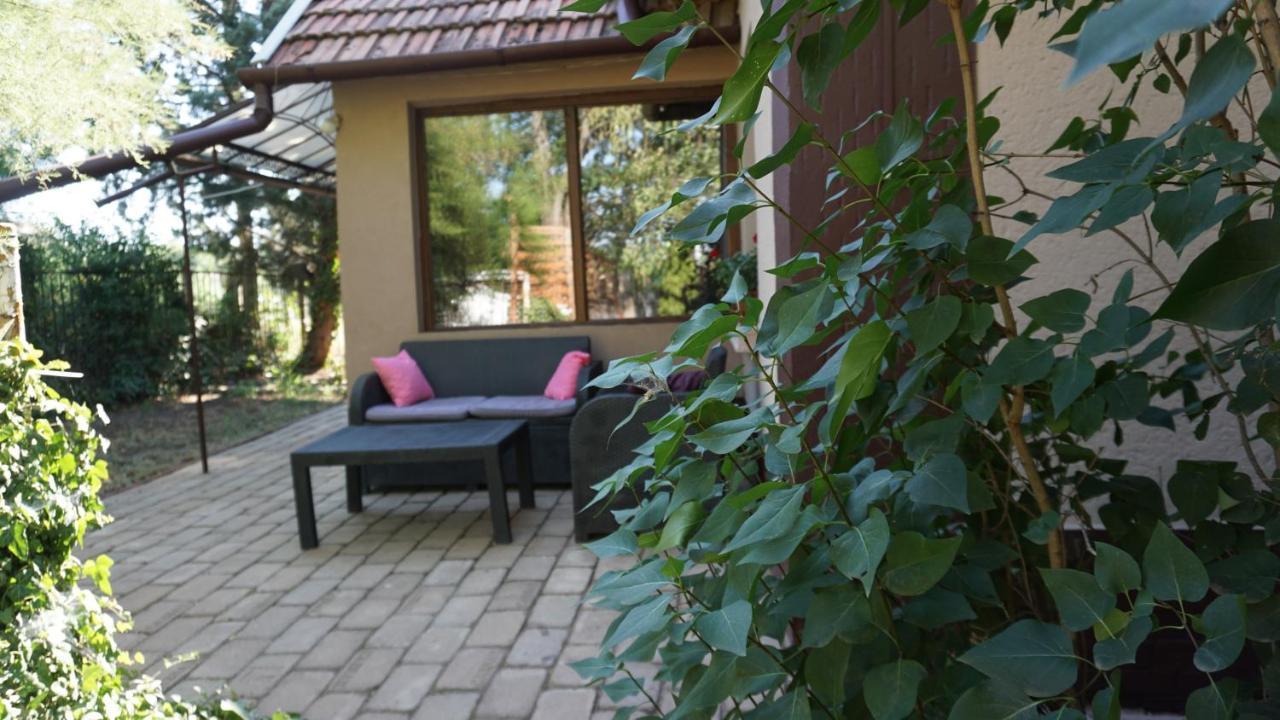 Édes Otthon Apartman Gyula Exterior foto