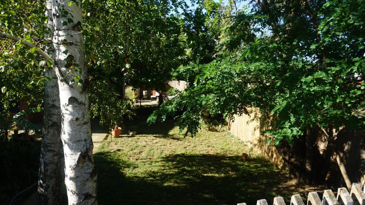 Édes Otthon Apartman Gyula Exterior foto